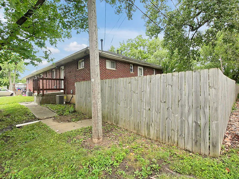 3222 Maize Rd #A — Photo 25