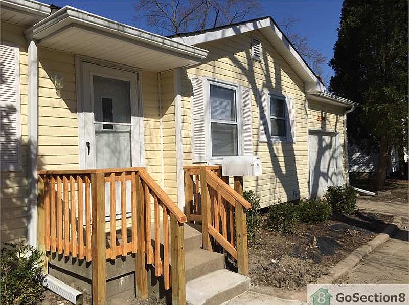 1st image of 3526 N Eaton Ave