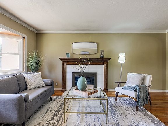 3rd image of 723 Madrone Ave