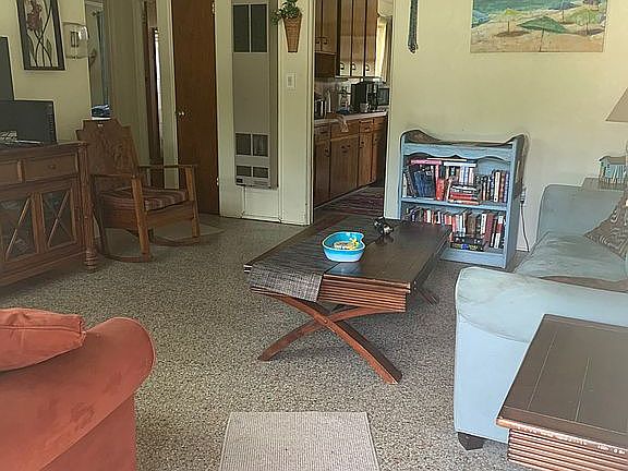 2nd image of 215 Lincoln Ave
