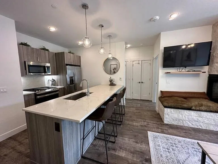 930 Blue River Pkwy #511 — Photo 3