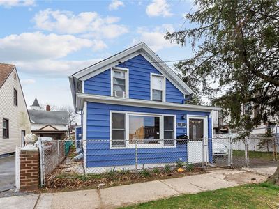 3 S 10th Street, New Hyde Park, NY, 11040