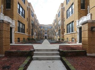 721 W Barry Ave APT 1B, Chicago, IL 60657