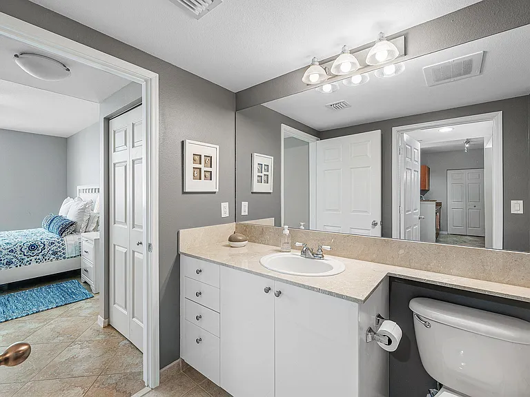 700 E Boynton Beach Blvd #803 — Photo 23