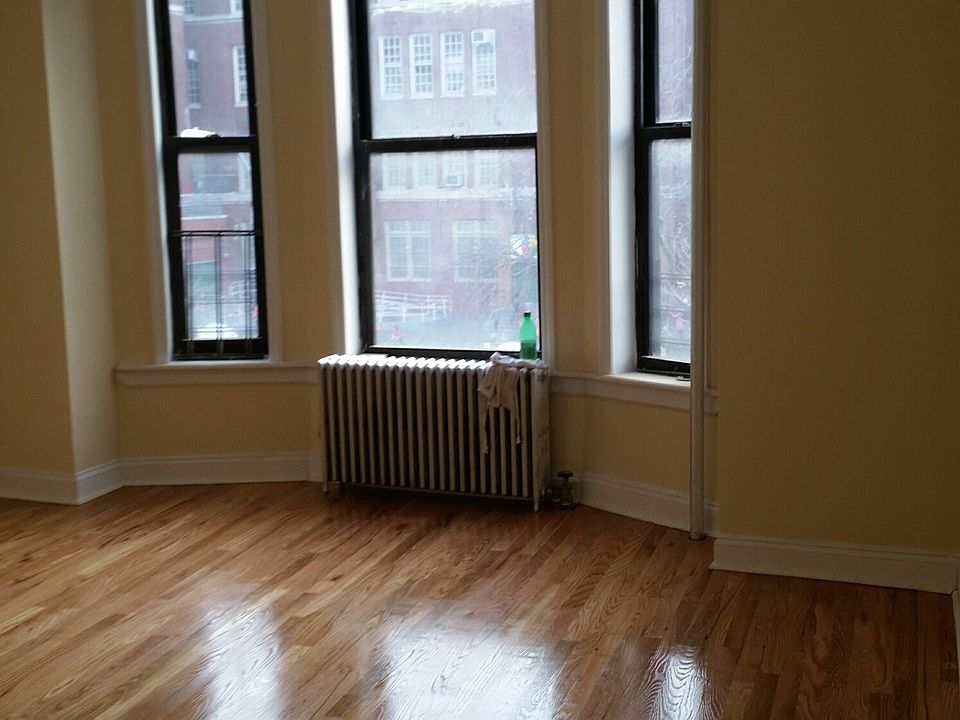 1st image of 373 Prospect Ave APT 1B
