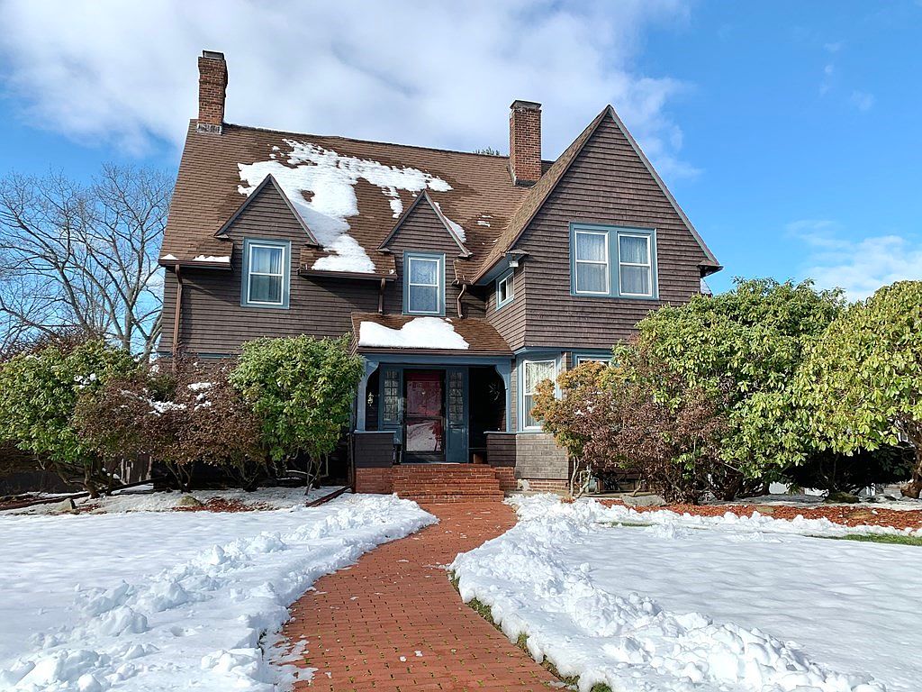 17 Beechmont St, Worcester, MA 01609 Zillow