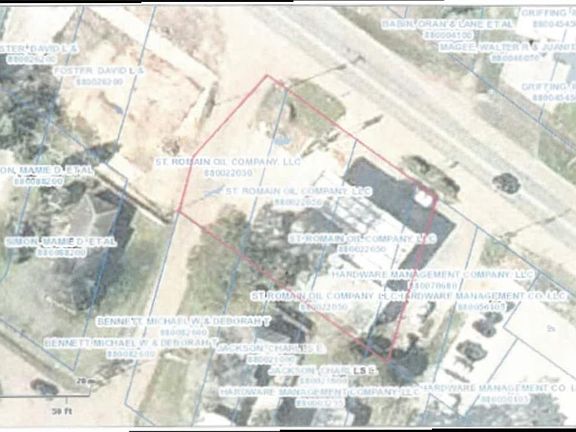 5th image of 807 Fourth St