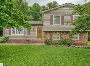 413 Seminole Dr, Simpsonville, SC 29680