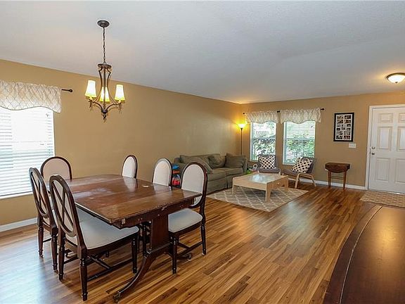 5th image of 2441 Brownwood Dr