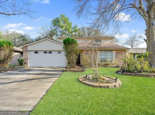 1935 Delphi Ln, Houston, TX 77067