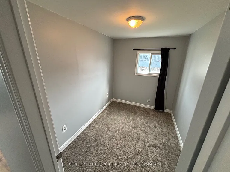 397 Mosley St — Photo 7