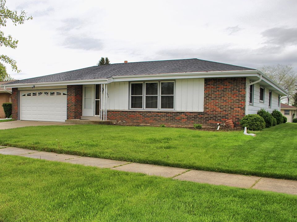 1st image of 2071 E Birch Dr