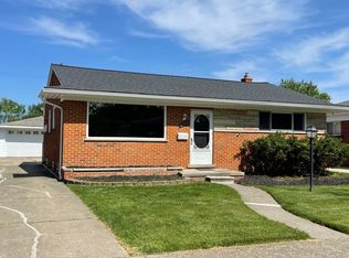 8740 Randy Dr, Westland, MI 48185