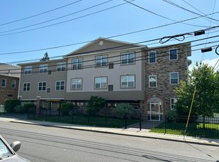 440 Edgar Rd APT 201, Elizabeth, NJ 07202