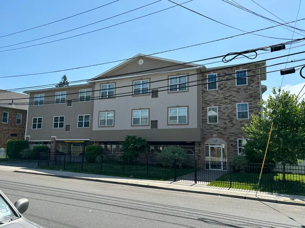 440 Edgar Rd APT 201, Elizabeth, NJ 07202