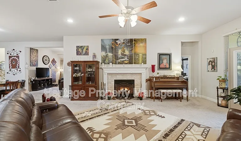 2084 Tejas Pecan — Photo 5