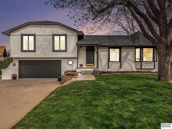 2011 S 166th Cir, Omaha, NE 68130