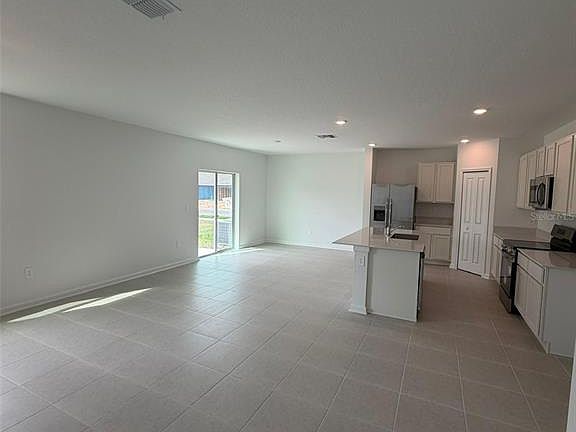 4th image of 4107 Longleaf St