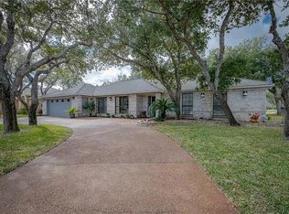 711 Waterwood St, Rockport, TX 78382