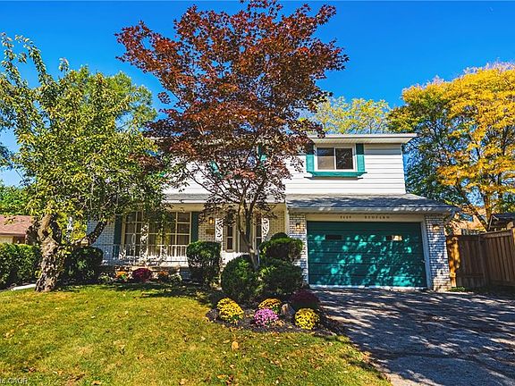 2nd image of 2429 Redfern Rd