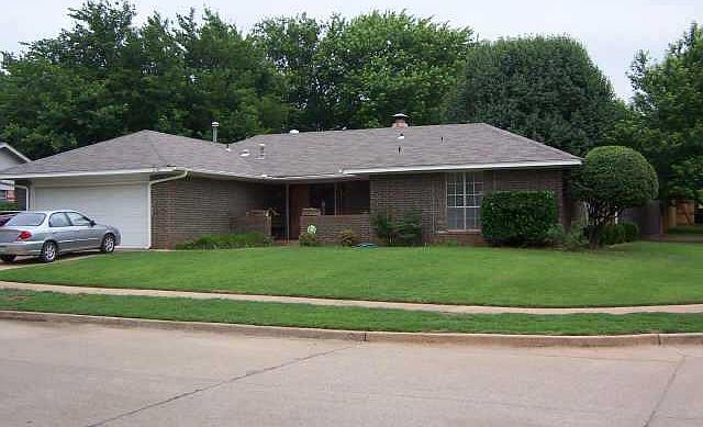 1st image of 2703 Forest Oaks Crk