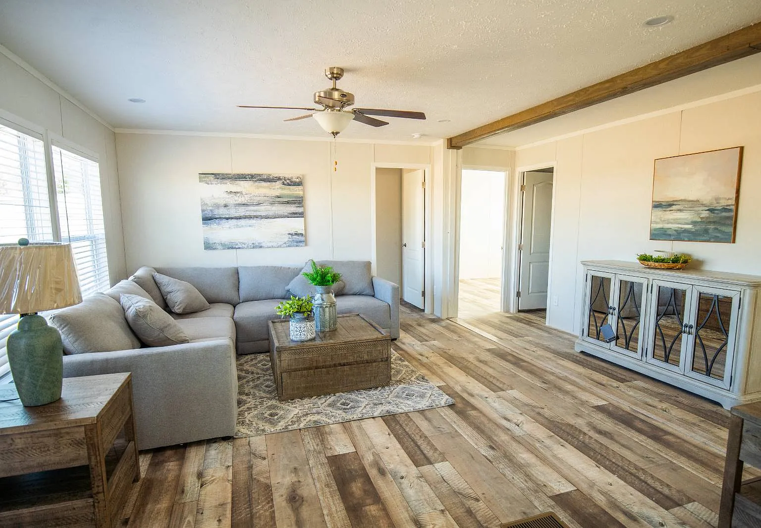 3 bed, 2.0 bath, $1,550 — Photo 2