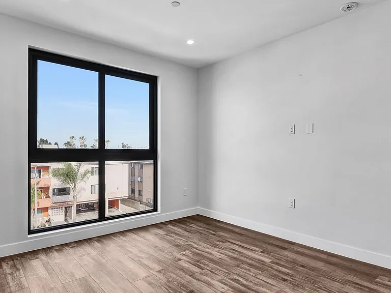 1537 S Wilton Pl #503 — Photo 8