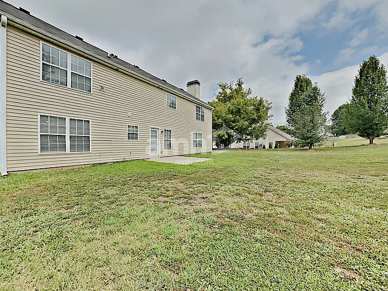 1318 Baylor Dr — Photo 25