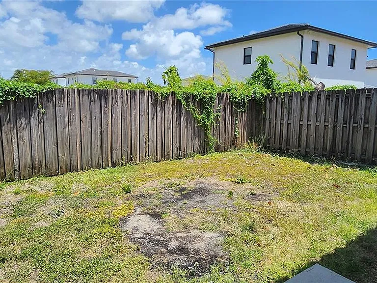 10949 SW 181st Ter #0 — Photo 11