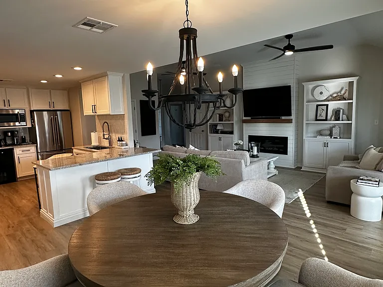 6137 Ortiz Dr — Photo 3