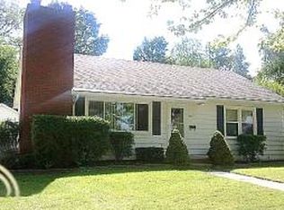 521 S Tompkins St, Howell, MI 48843