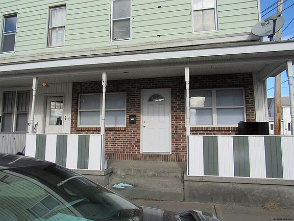 2nd image of 41 1/2 Saratoga Ave #1E