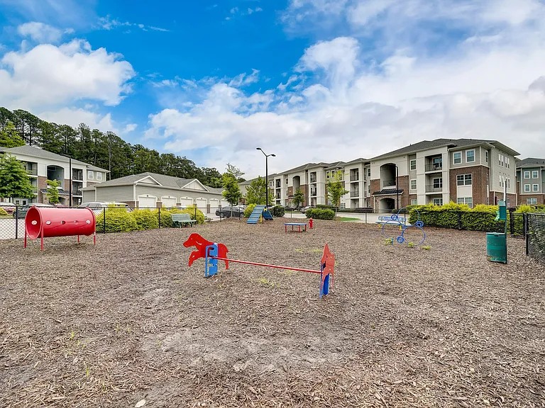 Park Place Apartments — Photo 15