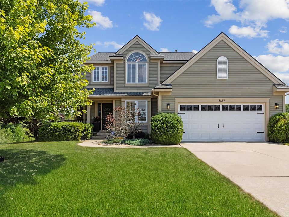1st image of 836 Scott View Dr NE