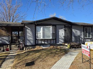 340 Hobbit Hole Dr, Douglas, WY 82633