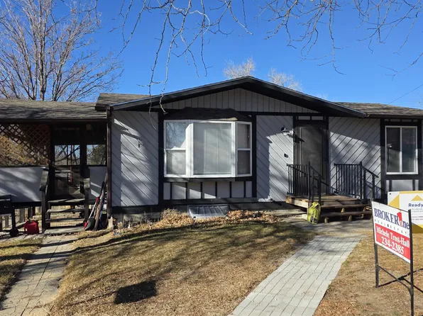 340 Hobbit Hole Dr, Douglas, WY 82633