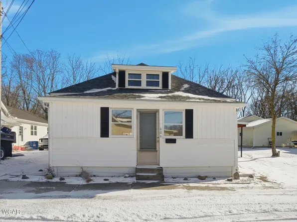 606 Highland Ave, Wapakoneta, OH 45895