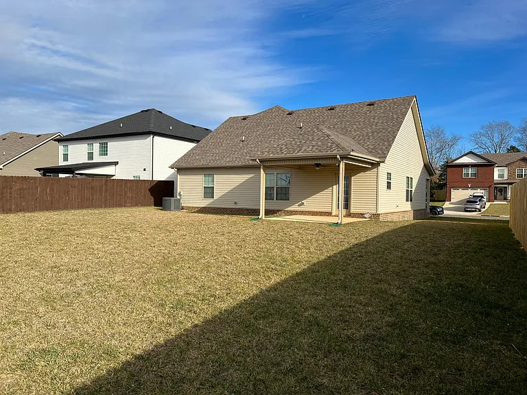 760 Lillian Grace Dr — Photo 11