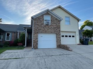 1036 Vestavia Manor Dr, Vestavia Hills, AL 35216