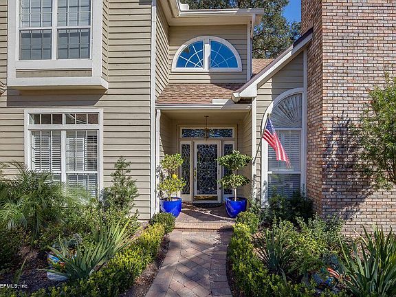 5th image of 7028 Cypress Bridge Dr N