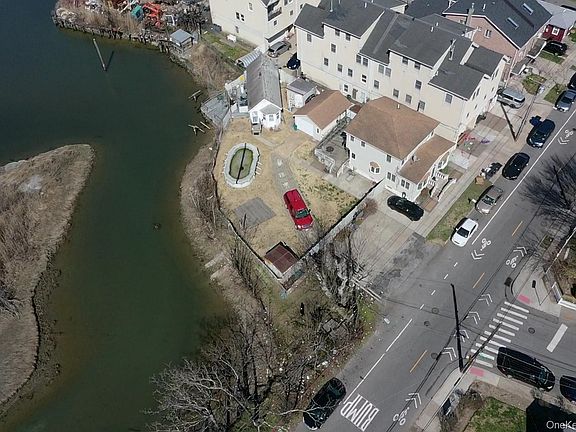 4th image of 306 Seagirt Avenue