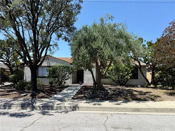 525 Fountain Springs Ln, Glendora, CA 91741