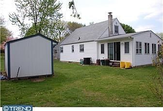 2nd image of 12 Rogers Cir