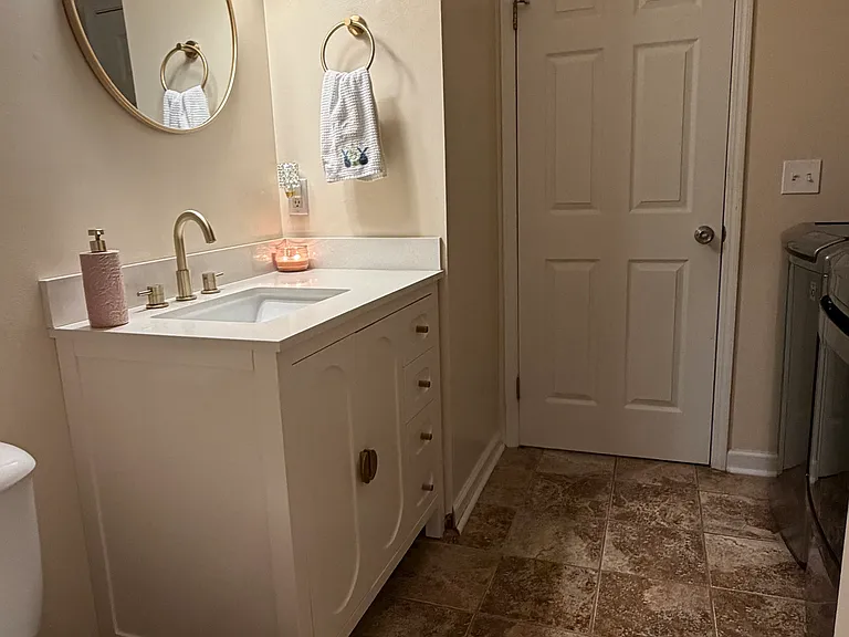 921 Greenbriar Rd — Photo 14