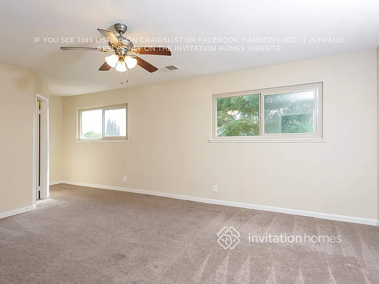 2823 Seville Cir — Photo 13