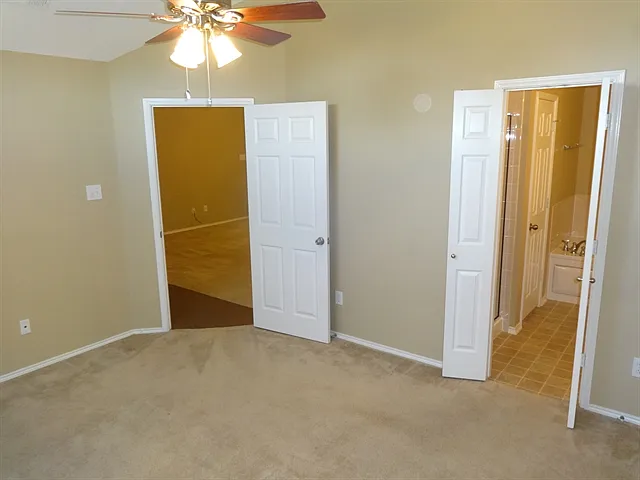 741 Fairview Ave — Photo 12