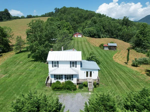 621 Adair Hill Dr, Rockbridge Baths, VA 24473