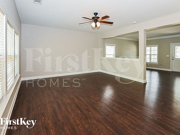 2nd image of 123 Farmers Folly Dr