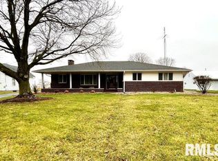 530 E Penn Ave, Roseville, IL 61473