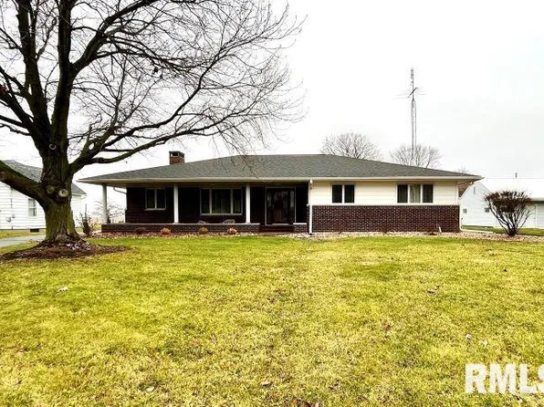 530 E Penn Ave, Roseville, IL 61473